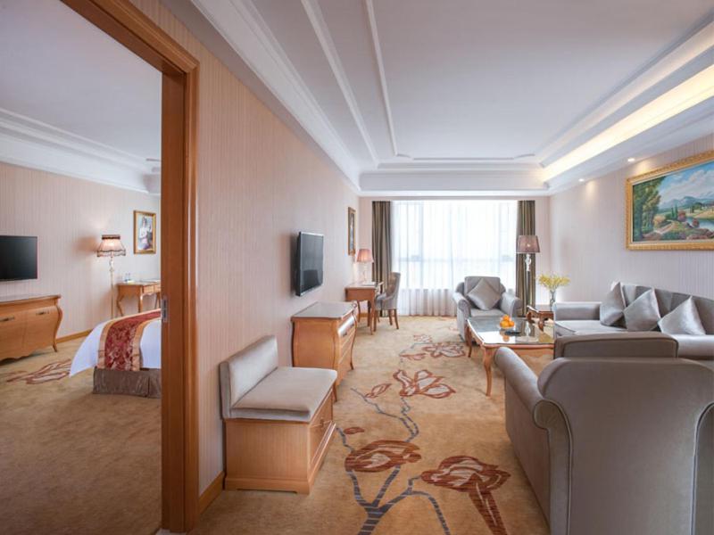 Vienna Hotel Dongguan Shi Eksteriør billede