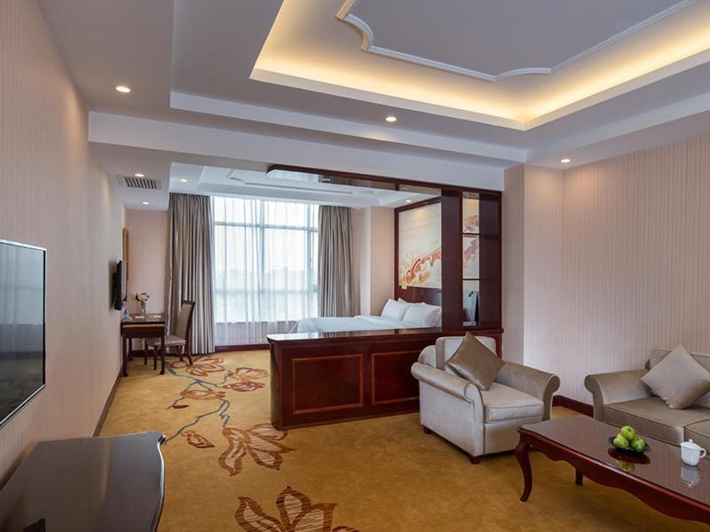 Vienna Hotel Dongguan Shi Eksteriør billede